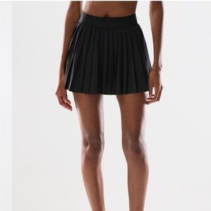 Aritzia Golden Tennis Pro Micro Skirt - Black